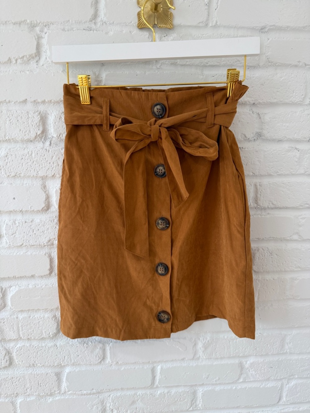 Francesca's Collections Rust Brown Button-Front Paperbag Mini Skirt